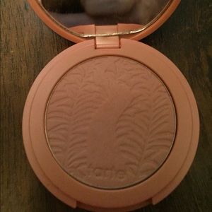 Tarte Amazonian clay blush brand new!